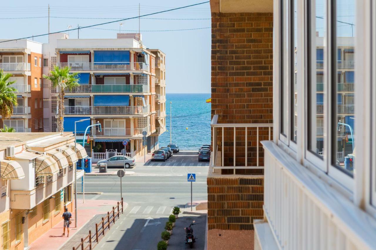 Apartamento Berry Playa Naufragos Торрев'єха Екстер'єр фото