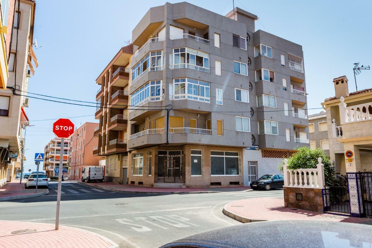 Apartamento Berry Playa Naufragos Торрев'єха Екстер'єр фото